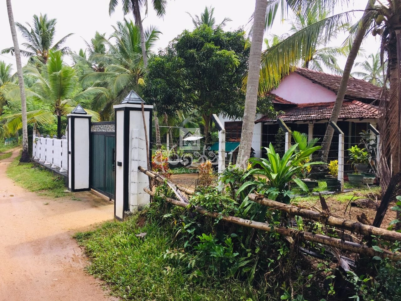 House for sale in Kurunegala in Kurunegala House, Land, Property